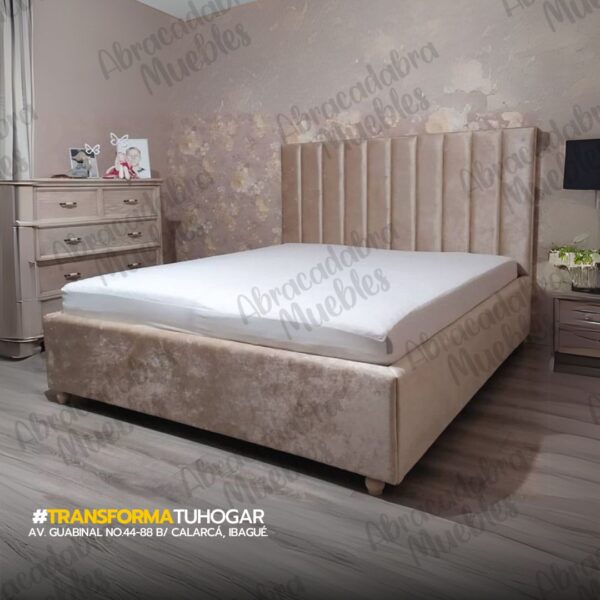 Base cama acolchada
